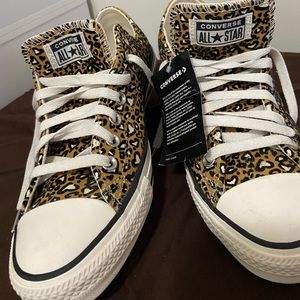 Chuck Taylor converse all star sneakers women’s